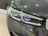 BMWのオートライトは積極的にライトをつけることにより、自車の存在を周囲に向けアピールいたします。それは安全性への配慮でもあります。