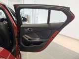 BMWプレミアムセレクション前橋では、高年式低走行モデルからMモデル、年式が経ちなかなかディーラーでは見かけないモデルまで幅広いラインナップで認定中古車を取り扱っております。品質に自信があります。