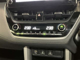 左右独立温度コントロールフルオートエアコンです。運転席、助手席それぞれで独立して温度設定ができます。冷え性の方が乗っても安心ですね♪