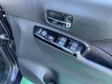 運転席側のドア部。パワーウィンドーのスイッチになります。