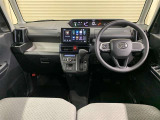 見晴らし良くて、操作もしやすいストレスフリーなドライバーズ空間。