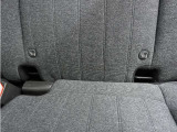 ◆ISOFIX対応◆シートベルトいらずでチャイルドシートと固定金具を連結するだけでガッチリ固定できます。