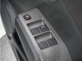 ◆パワーウィンドウスイッチ◆運転席から全席の窓の開閉操作を行うことが出来いつでも換気ができます!