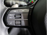 オーディオリモートコントロールスイッチ   ステアリング左に付いているスイッチで、オーディオ/ビジュアルの基本的な操作を行うことができます。