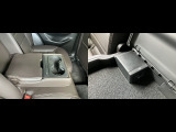 後席のアームレスト内にもUSBによる充電ができます