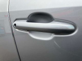 トヨタ認定中古車の1つ当社の自慢の『まるごとクリーニング!』見えないところまで、1台1台丁寧に仕上げております。お客様に気持ちよくお乗りいただけるクリーニングサービスです。是非現車を体感してください!