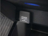 ◆アクセサリーソケット◆ドラレコの電源やスマートフォンの充電等に使用できる便利な電源ソケット!使いやすい場所に装備されています。