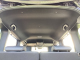 自社整備工場で点検整備をおこなってからお渡ししています。車検が残っている場合は『12ヶ月点検整備』を、車検整備付きの場合は『車検整備』をおこないます。整備費用は車両本体価格に含まれています。