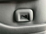 助手席シートバックにはUSBポートついています。