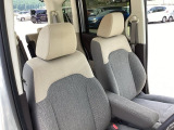 シートはフィット性も良く、楽な運転姿勢を保てます。