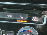 運転席シートヒーターです