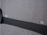 【ISOFIX対応】シートベルトを使わずチャイルドシートとクルマの固定金具を連結するだけで簡単にガッチリ固定☆安心ですね!