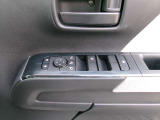 パワーウインドウなので、運転中でも安全に窓の開閉ができますよ!