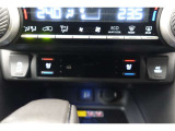 シートヒーター付きなので、冬でもお尻がポッカポカ♪長距離のドライブでも、暖かくクルマに乗れそうですね。