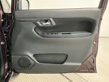 【内装クリーニング】内装ルームクリーニング済みです。しっかり綺麗にしていますので、是非、お確かめください。車に自信があるからこそ、是非一度ご来店頂き内外装も見てもらえると幸いです。