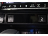 運転席と助手席には寒い日の肩や腰、冷えやすい下肢を温めてくれるシートヒーターが付いております!