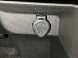 12V/120Wのアクセサリーソケットが付いています。