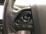 【ステアリングスイッチ】左です。ハンドルから手を離さず、運転に集中したまま手元でオーディオ操作等ができます。