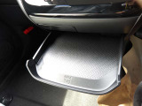 お車は一生の内にそう何度も買いなおされるものではありません。なので後悔の無いお車選びとカーライフ私たちケイスマイルにサポートさせて下さい!