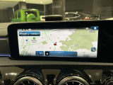 バックカメラにより駐車時の後方確認も楽にできます。