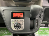 車両状態証明書修復歴の有無も一目瞭然。機能や内装・外装、走行距離、修復歴の有無をチェックし、クルマの状態を10段階にした車両状態証明書。数字や記号を使ってわかりやすく表示しています。