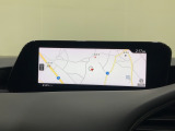 マツダコネクトの8.8インチワイドセンターディスプレイです。『Android Auto』『Apple CarPlay』や独自のコネクテッドサービスに対応したインターフェイスシステムです。