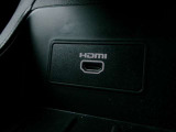 HDMI接続可能です。スマホと繋げて動画もクルマで楽しめます!