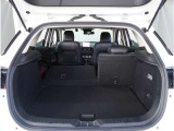 【シートアレンジ】多彩なシートアレンジができるので人を乗せたり荷物を載せたり自由自在。アナタ好みのシートアレンジをお楽しみ下さい。