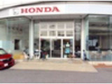 ●当店は「ホンダカーズ埼玉」という新車ディーラーです!埼玉県内に全52店舗ございます。当店に展示している車のほとんどが下取車です。