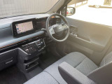 広々とした視界を体感できます。運転が楽しくなりますね。