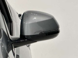 ドアミラーに内蔵されているフラッシャーは視認性も良く安全運転に一役買ってます。