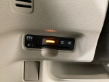 【ETC車載器】もはや必須アイテムのETCを搭載!高速道路のご利用時にとても便利!わずらわしい料金所での現金支払いが不要となりスムーズに通過できます♪