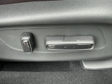 こちらの車両には『電動シート』が装備されていますの細かいシートポジションが設定できるので便利ですよ!(^^)!