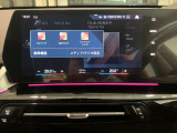 車輌後退システムを使えば50mまで記憶した道路を自動で後退してくれます。(※後退システムを使用する際は周りに注意しドライバー様のブレーキングでストップをお願い致します)