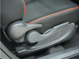 ◆シートハイトアジャスター◆運転席を上下に高さ調節ができます!運転ポジションを体格に合わせてシート調整できます。
