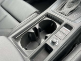 Audiならではの上質な空間が、毎日のドライブを特別な時間に変えます。高級感あふれるインテリアと快適装備。心地よい上質な空間をご体感ください。