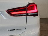 BMWのオートライトは積極的にライトをつけることにより、自車の存在を周囲に向けアピールいたします。それは安全性への配慮でもあります。