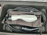充電ケーブル