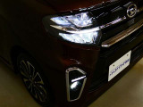 LEDヘッドライトです。デザイン性がよくとても明るいので、夜間の走行や悪天候でも安心です。しかも長寿命!
