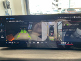 トップビューカメラ前後クリアランスソナー付なので、駐車が苦手な方でも安心です。ガイドの表示・非表示も切り替え可能です