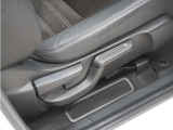 ◆シートハイトアジャスター◆運転席を上下に高さ調節ができます!運転ポジションを体格に合わせてシート調整できます。
