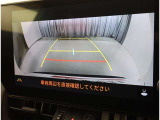 バックガイドモニターで、後方を確認しながら安心して駐車することができます。運転初心者も熟練者も必須の機能ですよ!