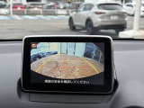 バックカメラで車庫入れをサポートします!