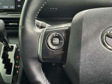 ステアリングスイッチ装備!運転しながら手元でオーディオの操作などができます。