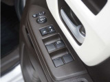 ◆パワーウィンドウスイッチ◆運転席から全席の窓の開閉操作を行うことが出来いつでも換気ができます!