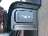 運転席と助手席に加えて2列目にもシートヒーターを装備しておりますを