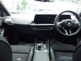 ご購入後の保証【2年または1年】は全国のBMW正規ディーラーにてご対応できます。保証期間中に万が一トラブルが発生した場合でも安心!緊急連絡の24時間フリーダイヤルで対応します。