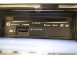 CD・DVD(再生機能)・ブルートゥース等を使用することができます。ロングドライブにスマホの大好きな曲を繋いで音を楽しみましょう?