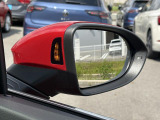 後側方の車両を検知してドライバーへ注意を促すレーンチェンジアシスト。