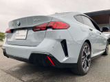 どっしりとしたバンパー下部のデザインはBMWの高級感を際立たせると共にスポーティーさを演出しております。